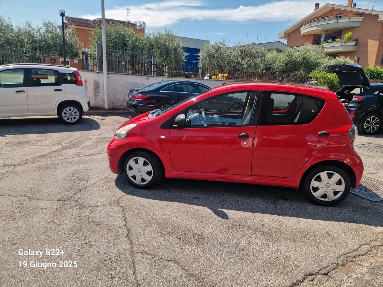 Toyota Aygo 1.0 12V VVT-i 5 porte Now Connect
