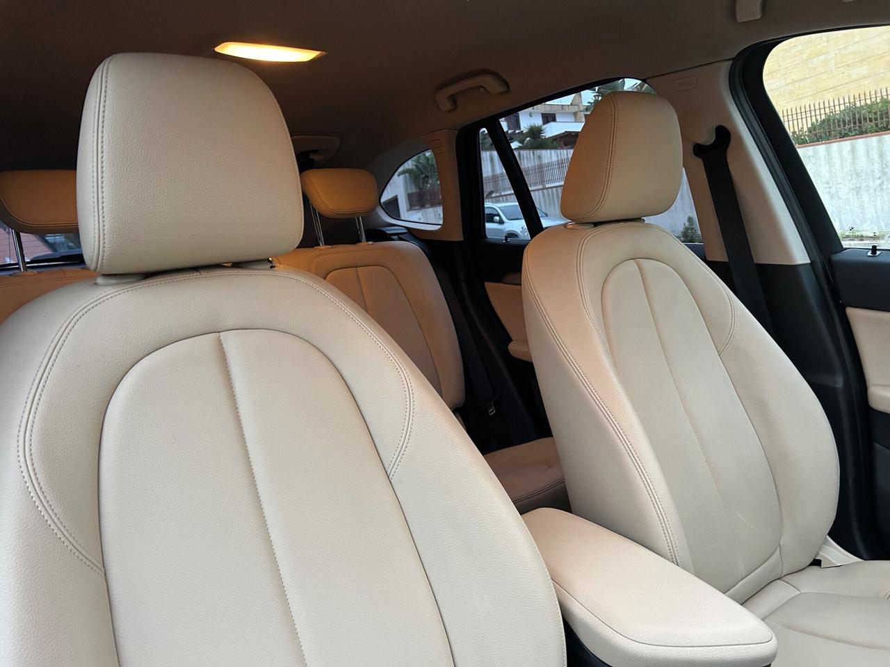 Bmw X1 sDrive18d xLine Strafull !!!