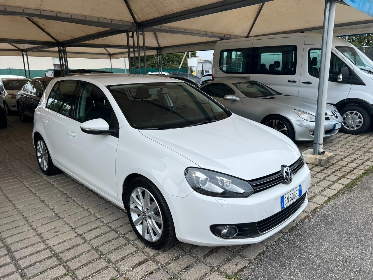 Volkswagen Golf 1.6 TDI DPF 5p. Highline