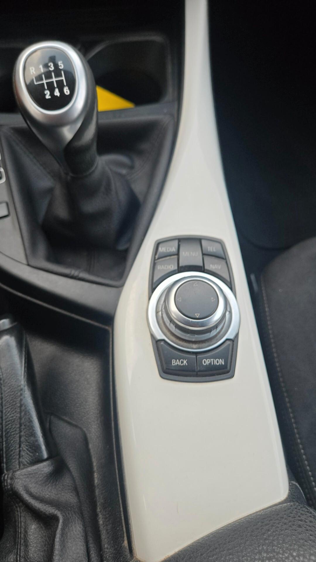 Bmw 116 116d 5p. Urban