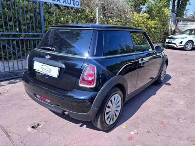 MINI One 1.6 16V One (55kW)