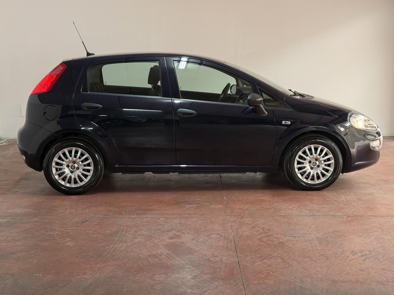 Fiat Punto 1.3 MJT II S&S 95 CV 5 porte Street
