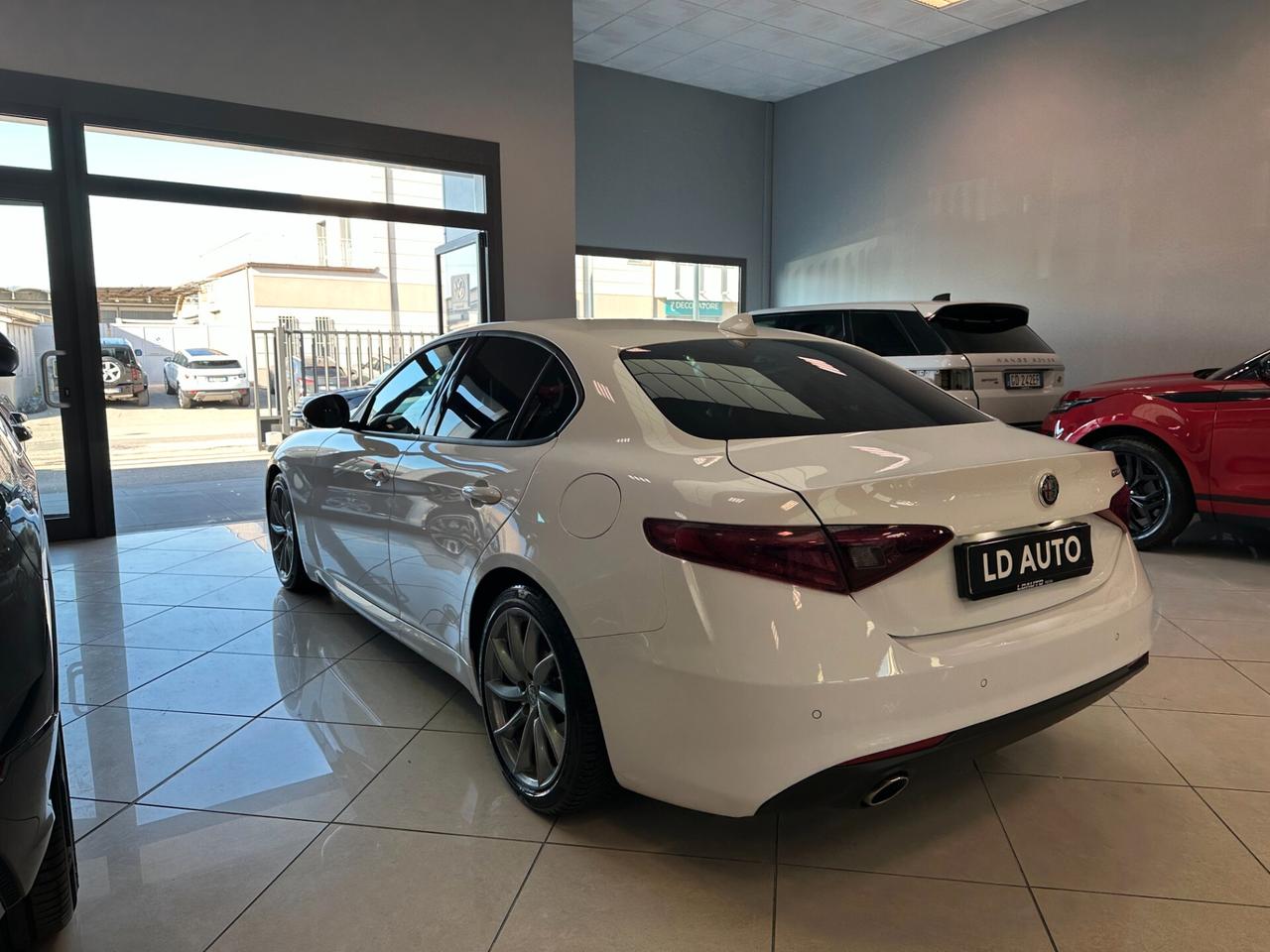 Alfa Romeo Giulia 2.2 Turbodiesel 150 CV AT8 Super PARI AL NUOVO