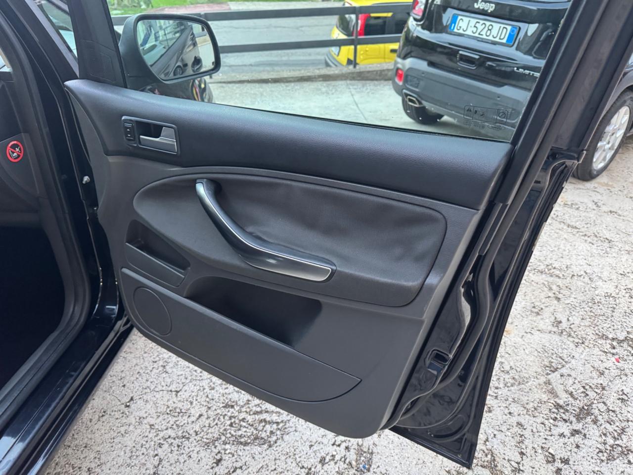 Ford C-Max 1.6 TDCi 90 CV - PERFETTA-2010