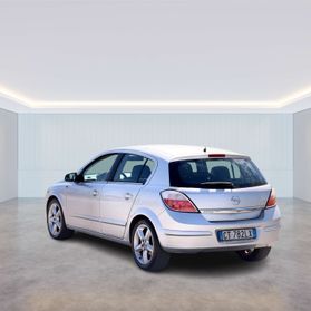 Opel Astra 1.7 CDTI Neo P