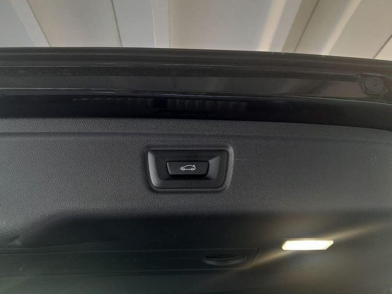BMW Serie 3 320d Touring mhev 48V xdrive MSport Pro auto