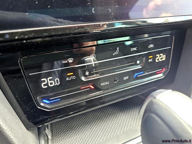 VOLKSWAGEN Passat Variant 2.0 TDI SCR EVO DSG Business