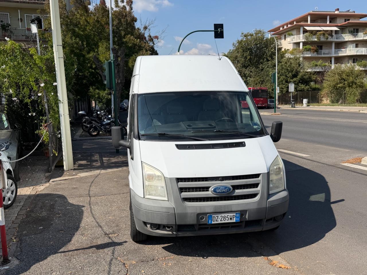 Ford Transit Courier 350l VAN 2.2.