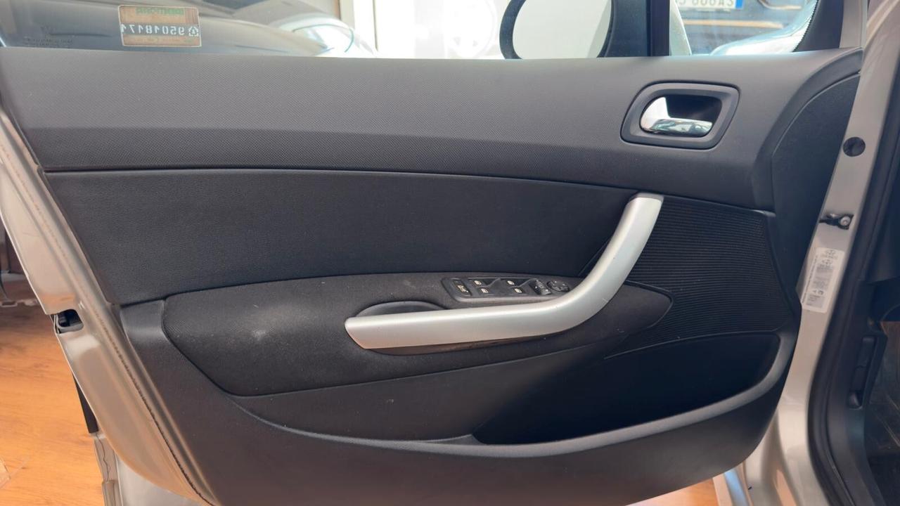 Peugeot 308 1.6 HDi 110CV SW Ciel Premium