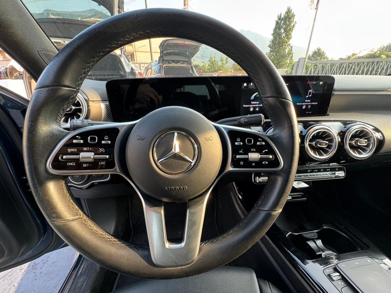 Mercedes-benz A 180 A 180 d Automatic Premium