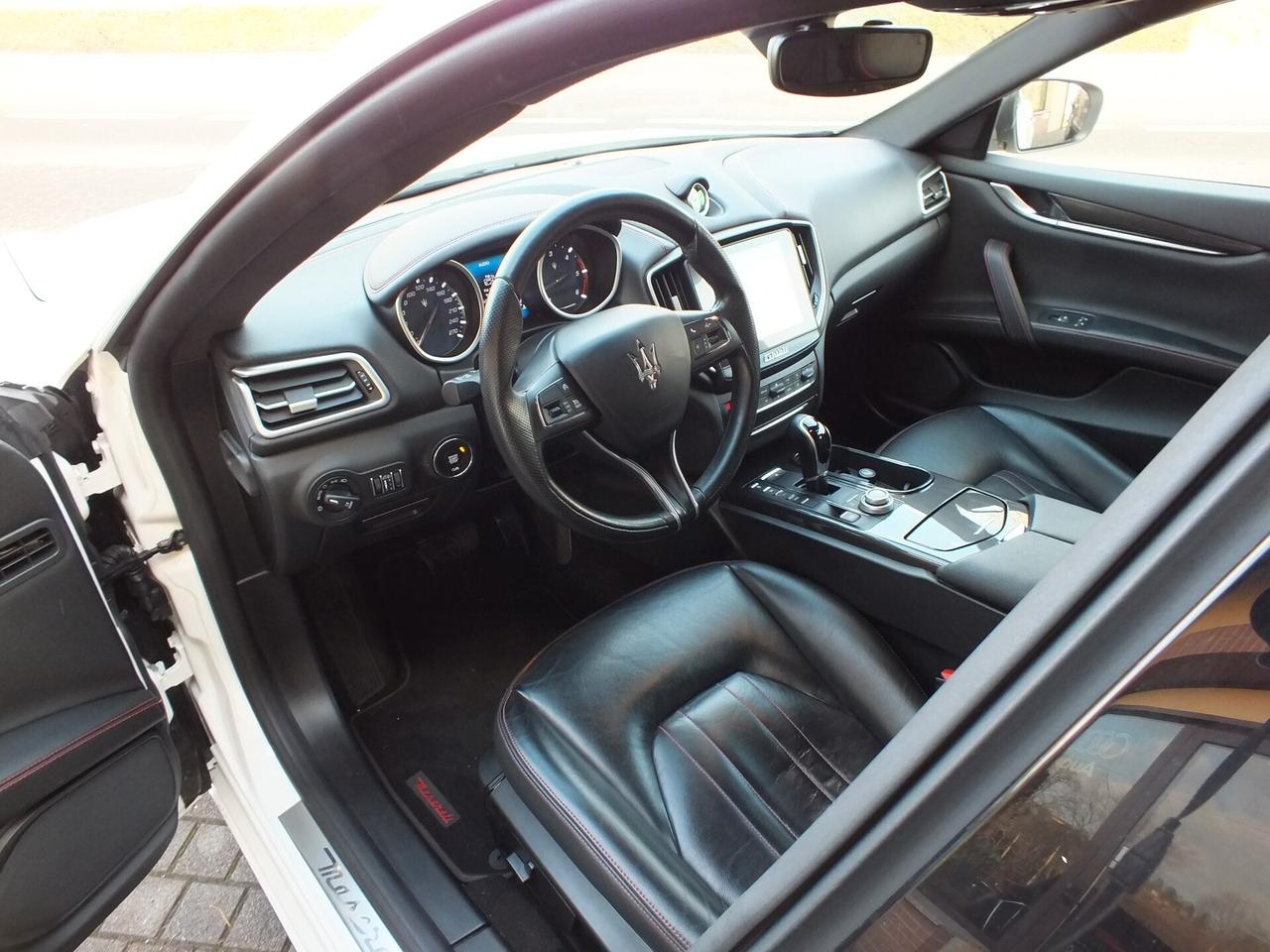 MASERATI GHIBLI V6 DIESEL 250 CV 63.000 KM