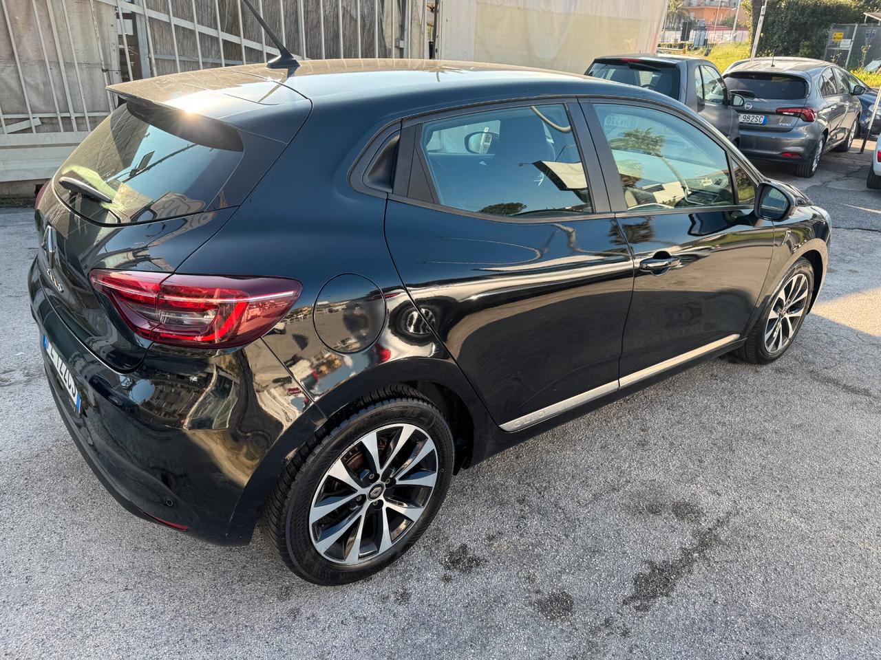 Renault Clio1.5 DCI INTENS FARI FULL LED 2020