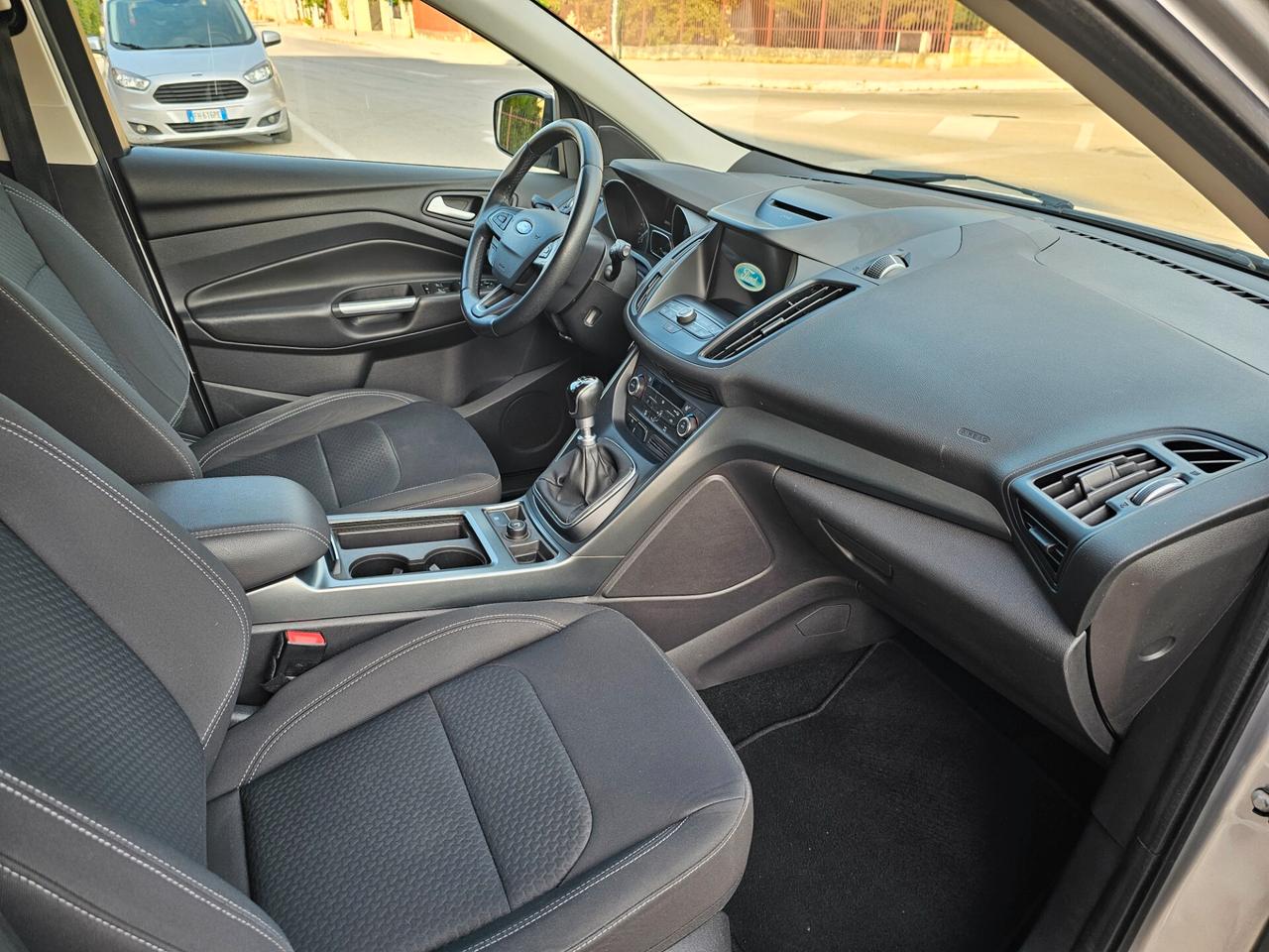 FORD KUGA 1.5 TDCI 120CV BUSINESS SPORT
