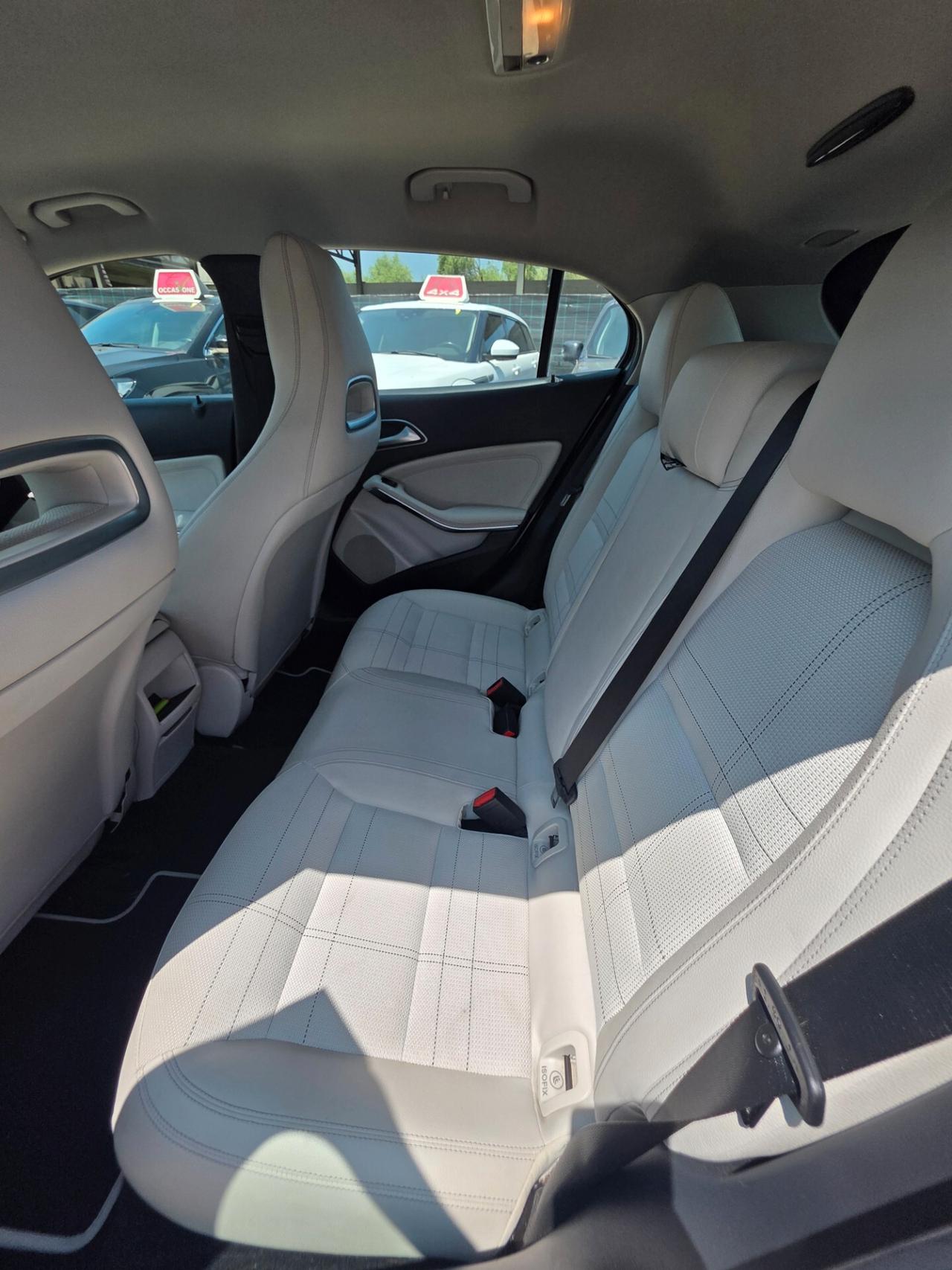 Mercedes-benz GLA 200 GLA 200 d Automatic Sport