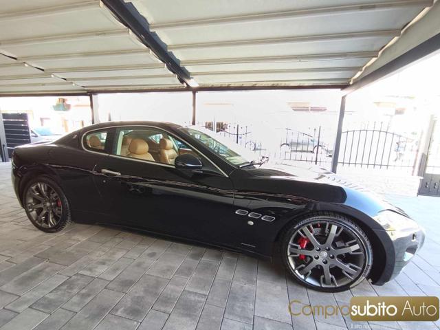 MASERATI GranTurismo 4.7 V8 automatica S
