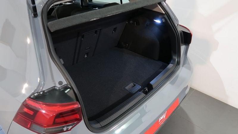 Volkswagen Golf Golf 1.0 tsi evo Life 110cv # CERCHI LEGA 17" #