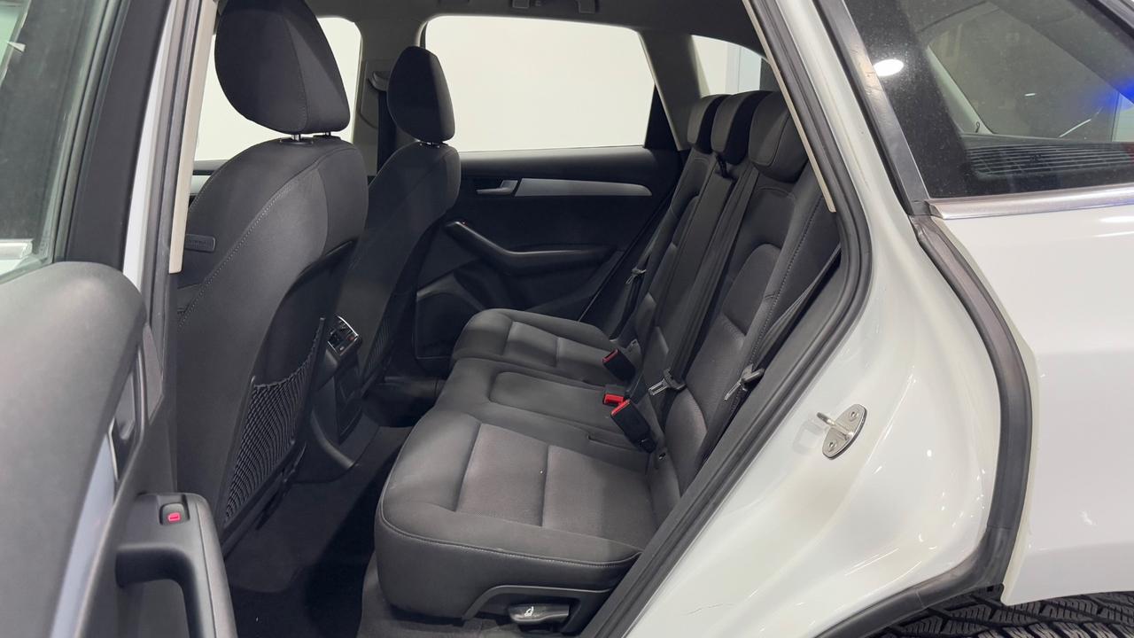 Audi Q5 2.0 TDI 170CV quattro Plus-2012