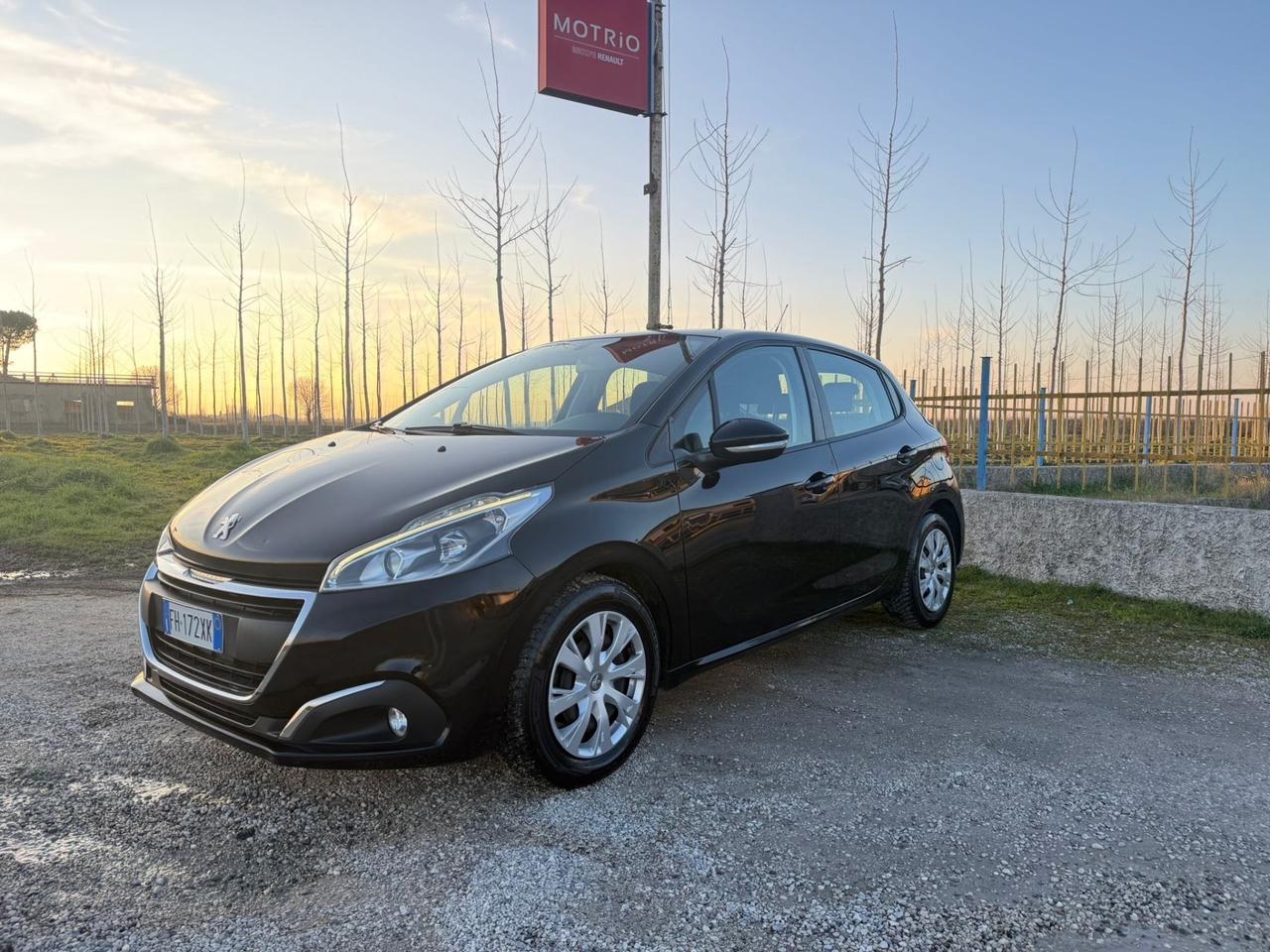 Peugeot 208 BlueHDi 75 5 porte Allure