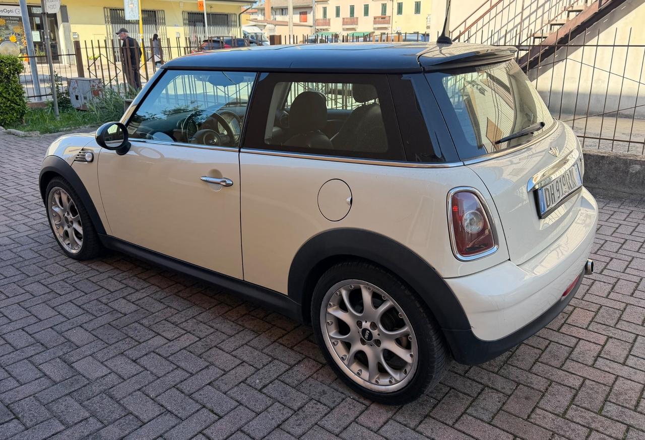 Mini 1.6 16V Cooper D Ok Neopatentatj