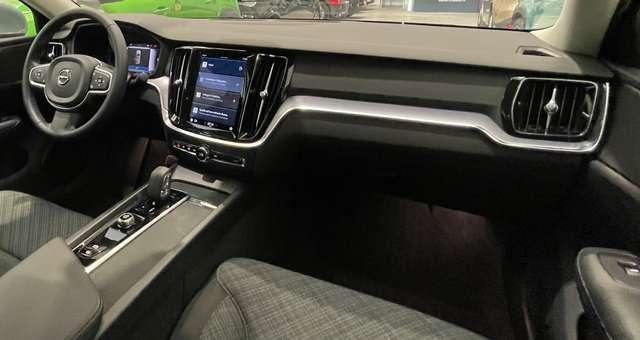 Volvo S60 2.0 hybrid 200cv b4 Core *AUTO*