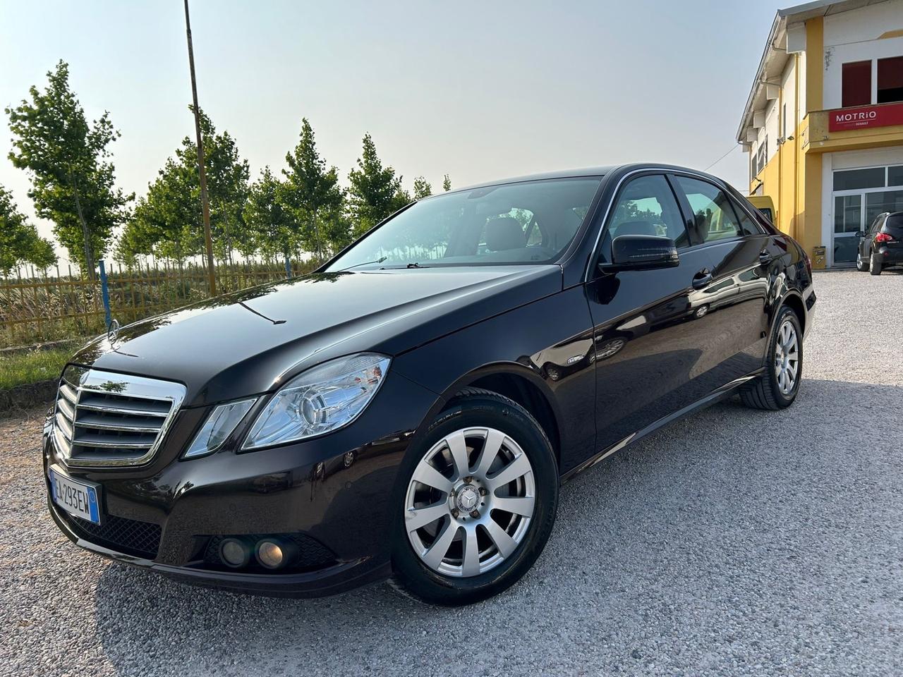 Mercedes-benz E 220 E 220 CDI BlueEFFICIENCY Executive