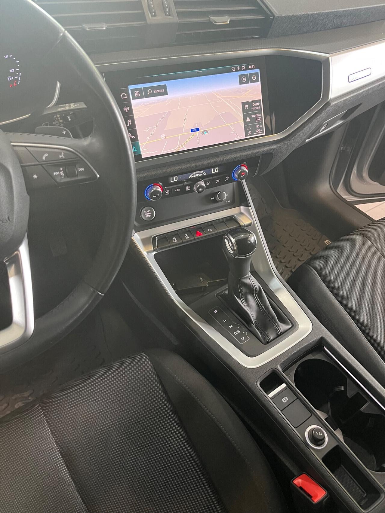 Audi Q3 35 2.0 tdi Business s-tronic 92.000 KM!!