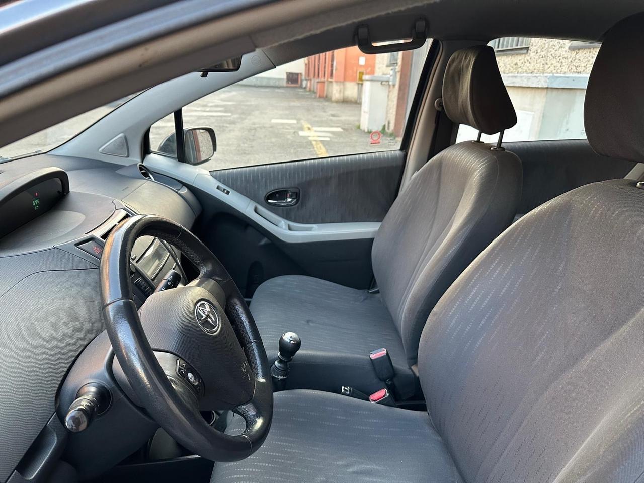 Toyota Yaris 1.3 5 porte Sol