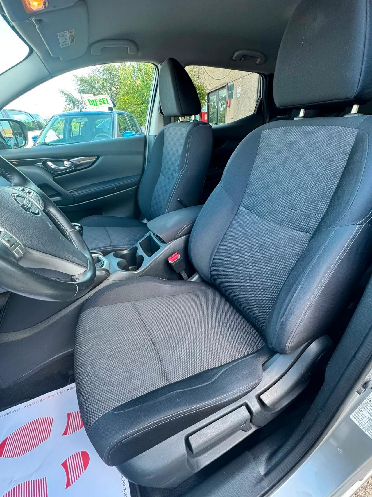 Nissan Qashqai 1.6 dCi 4WD BLACK EDITION
