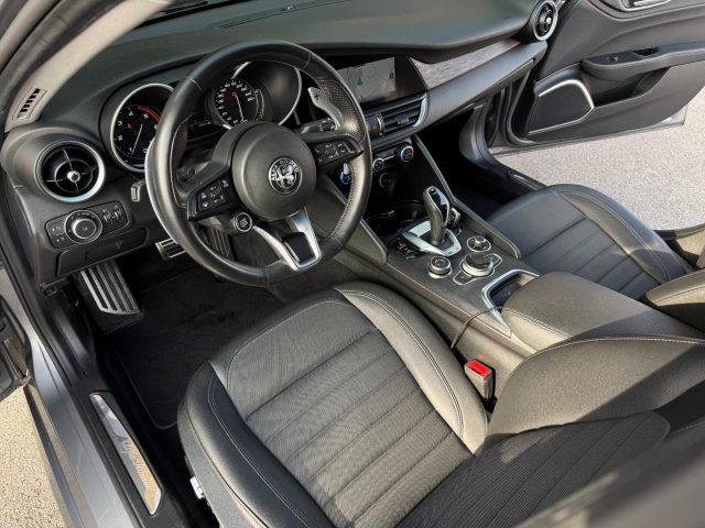 ALFA ROMEO Giulia 2.2 160 CV AT8 Executive Ambient Lighting/adaptive