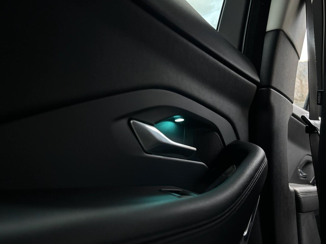 Jaguar E-Pace 2.0D 150 CV AWD R-Dynamic TOTAL BLACK