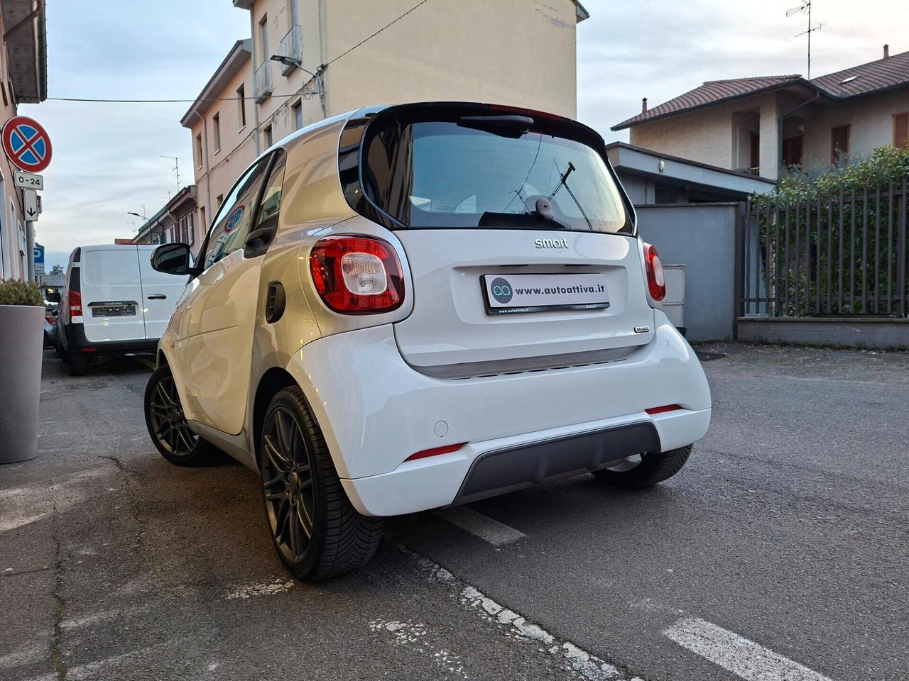 Smart ForTwo 0.9 turbo 90cv Pack Brabus Edition Schermo Pad