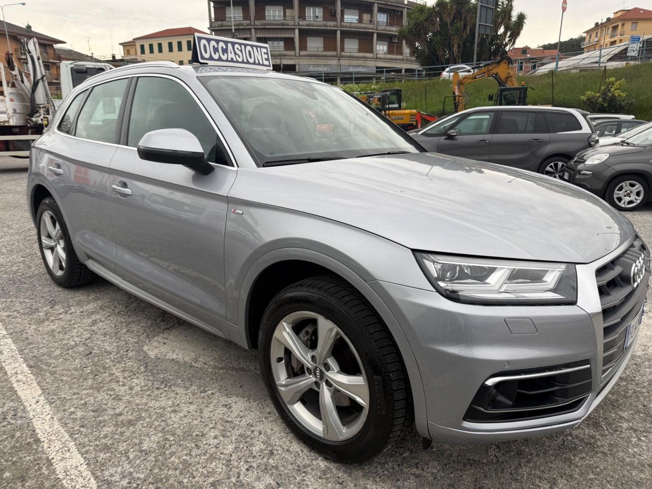 Audi Q5 2.0 TDI 190 CV quattro S tronic Business Sport