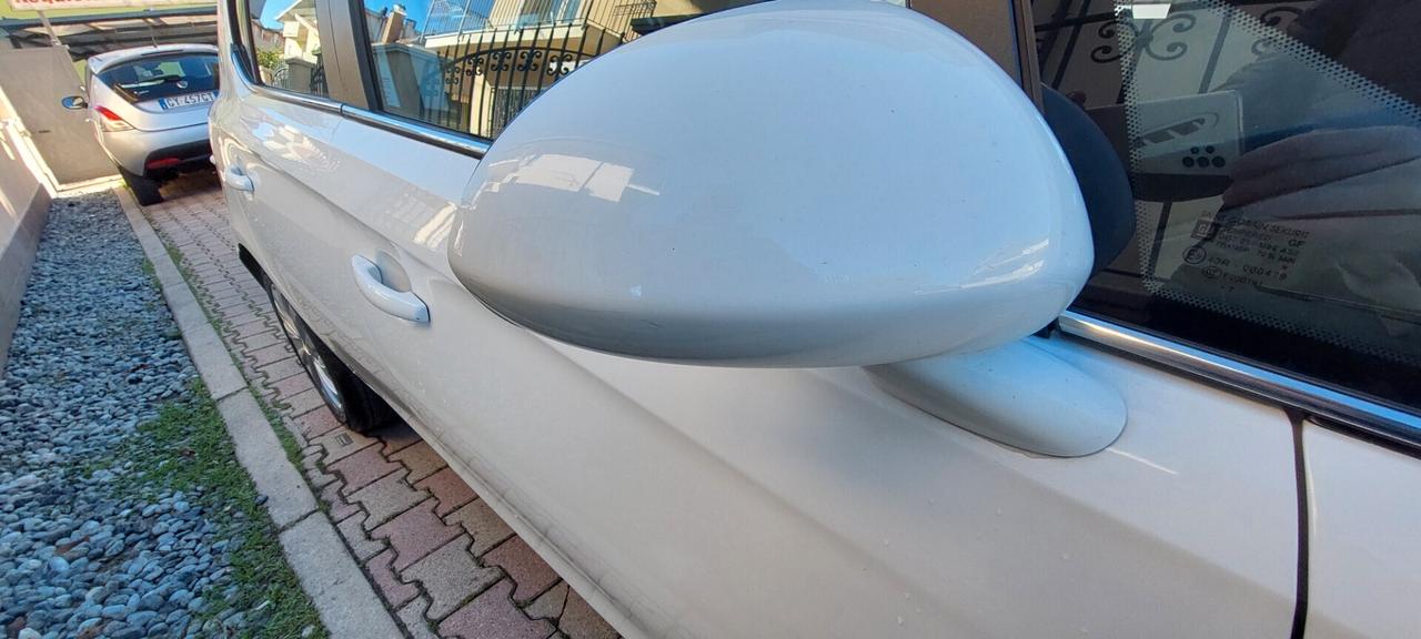 CORSA 1,3 MTJ DIESEL 75 CV MOD. INNOVATION LEGA TELEFONO SENSORI X NEOPATENTATI IMPECCABILE