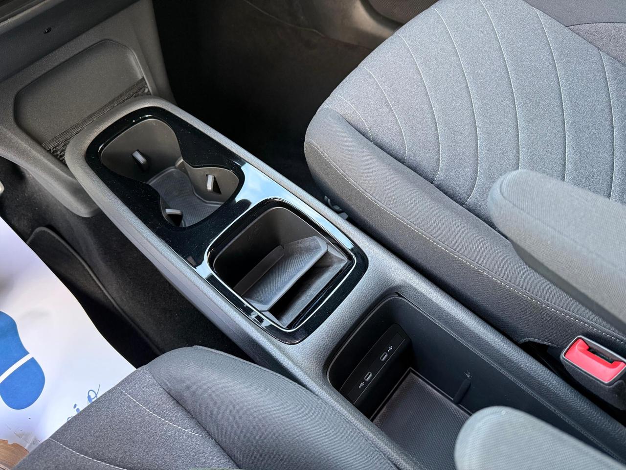 Volkswagen ID.3 150 kWh Pro 204cv UNIPROP. 29000KM