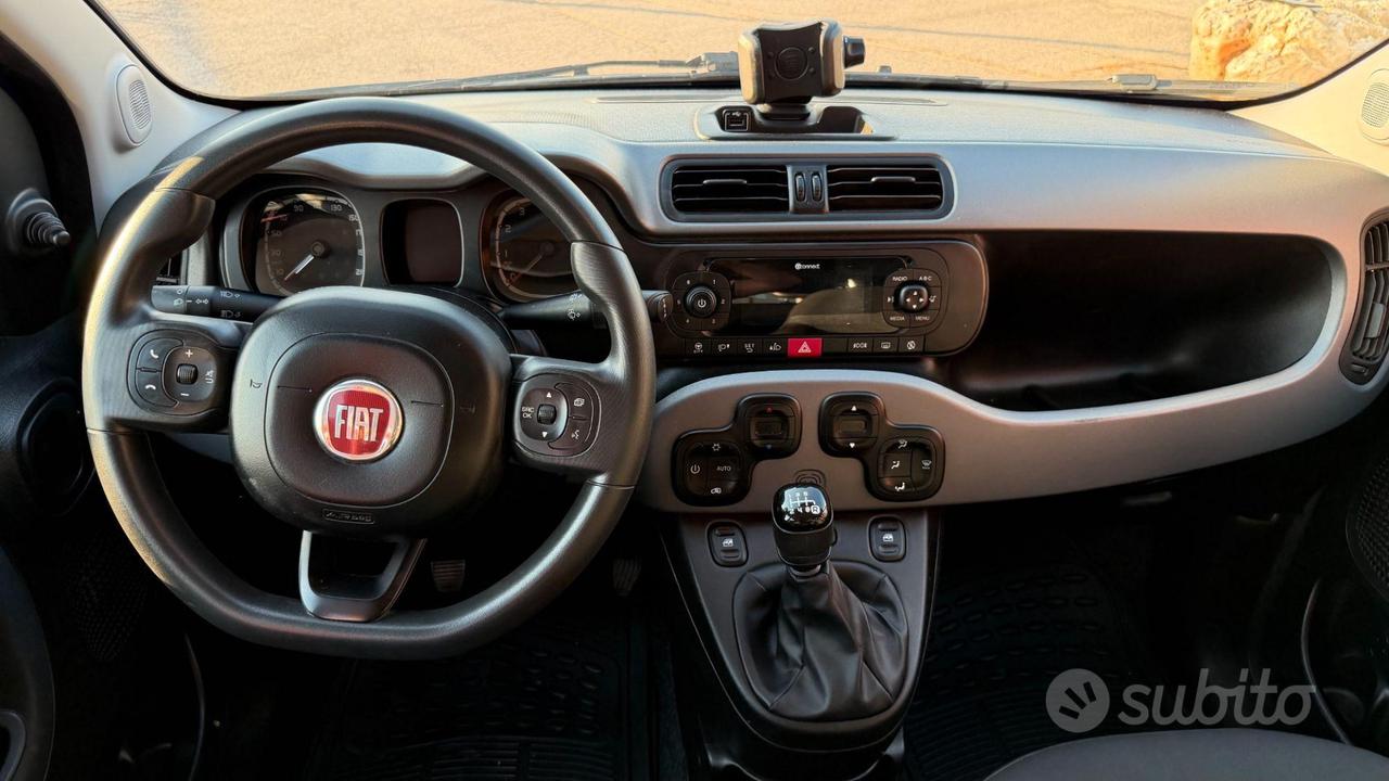 Fiat Panda 1.0 hybrid City Cross s