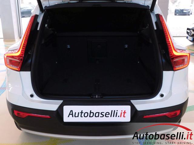VOLVO XC40 2.0T4 190CV GEARTRONIC MOMENTUM AUTOMATICA