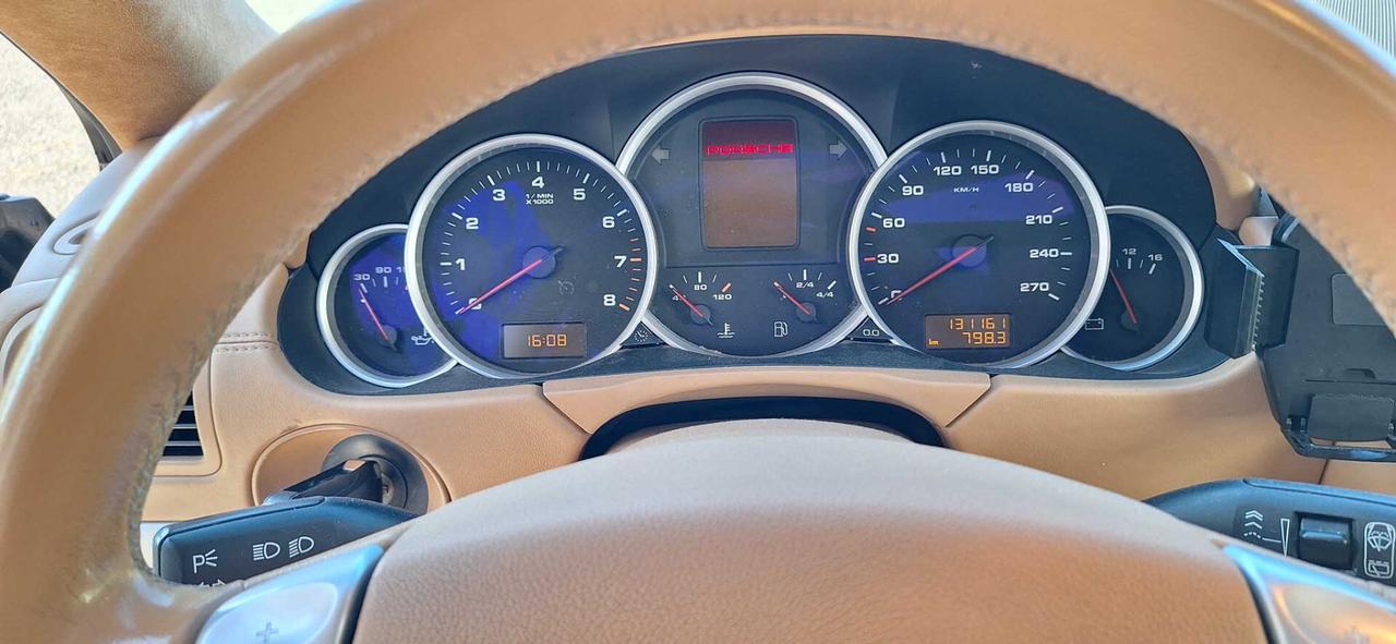 Porsche Cayenne 4.8 GTS