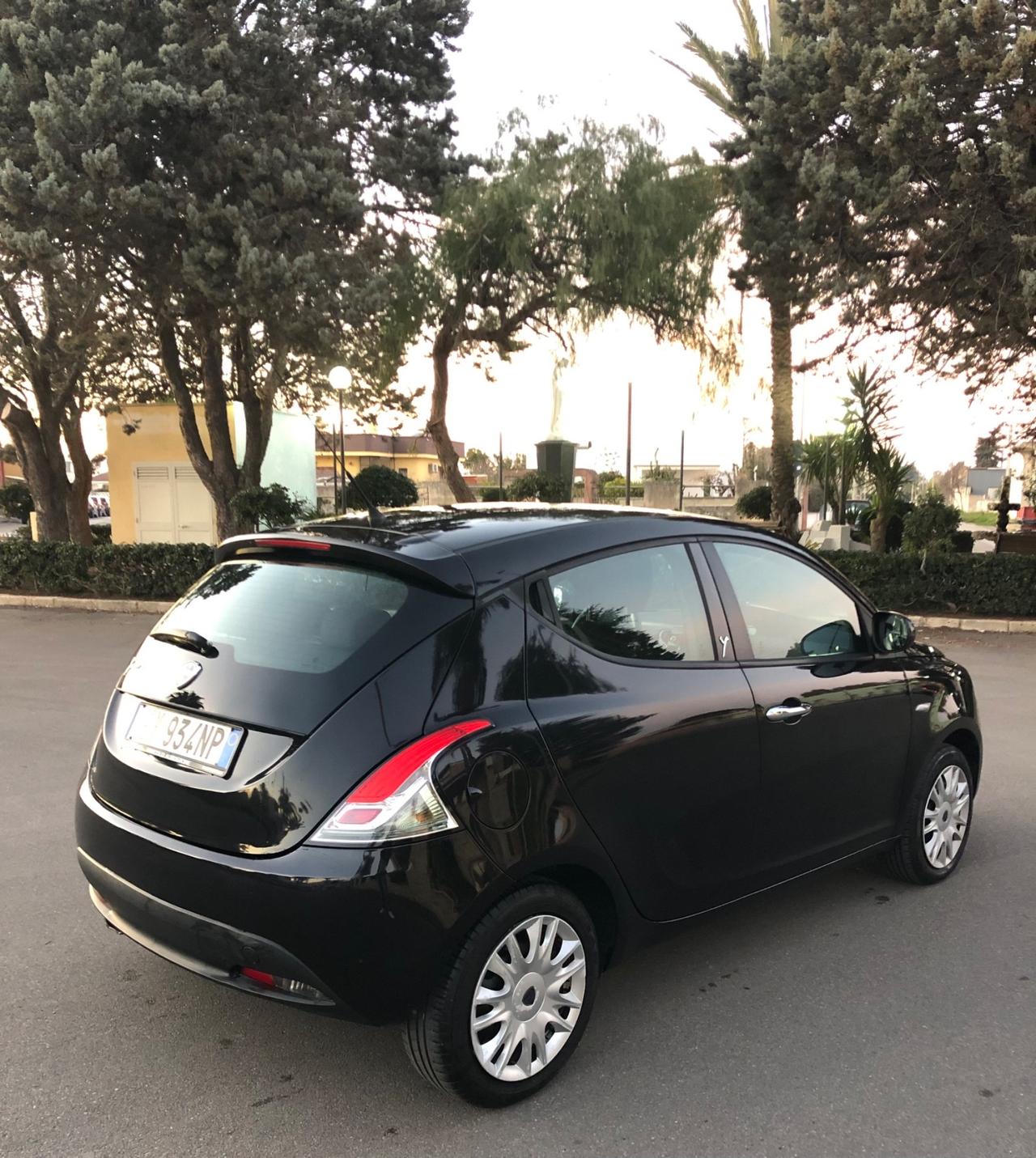 LANCIA Y 1.2 BENZINA/GPL PLATINUM 2013