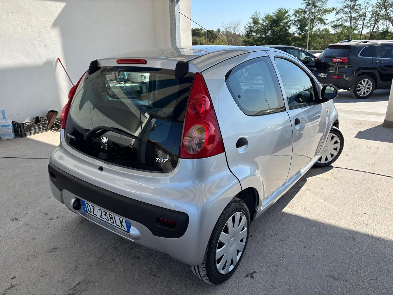 Peugeot 107 1.0 68CV 5p. Desir 55000km!