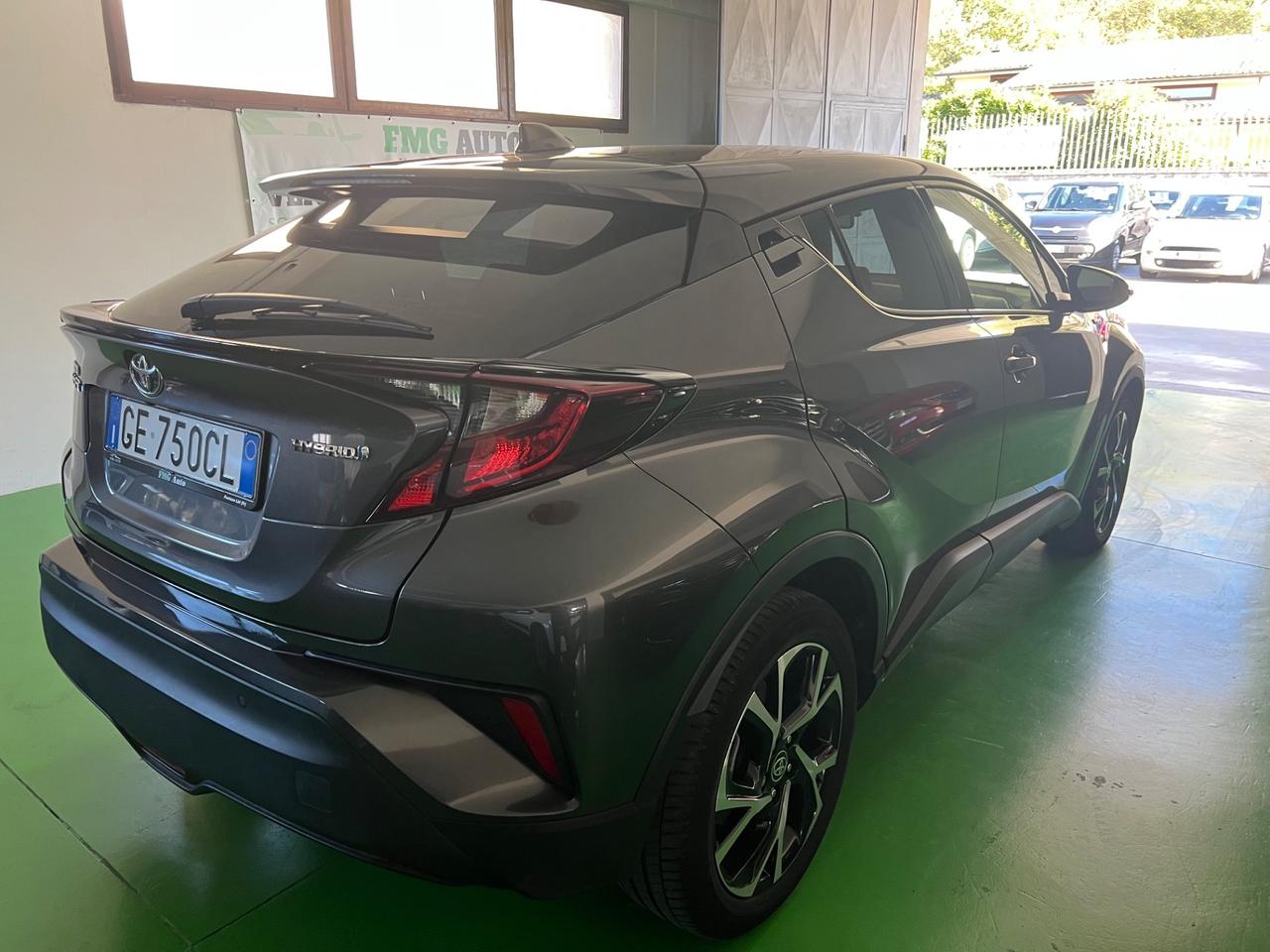 Toyota C-HR 1.8 Hybrid E-CVT Business