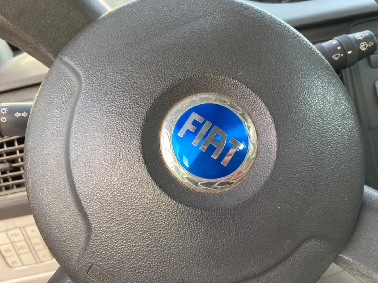 Fiat Idea 1.3 Multijet 16V Dynamic CLIMA2005