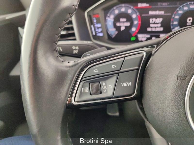 Audi A1 A1 citycarver 30 TFSI S tronic