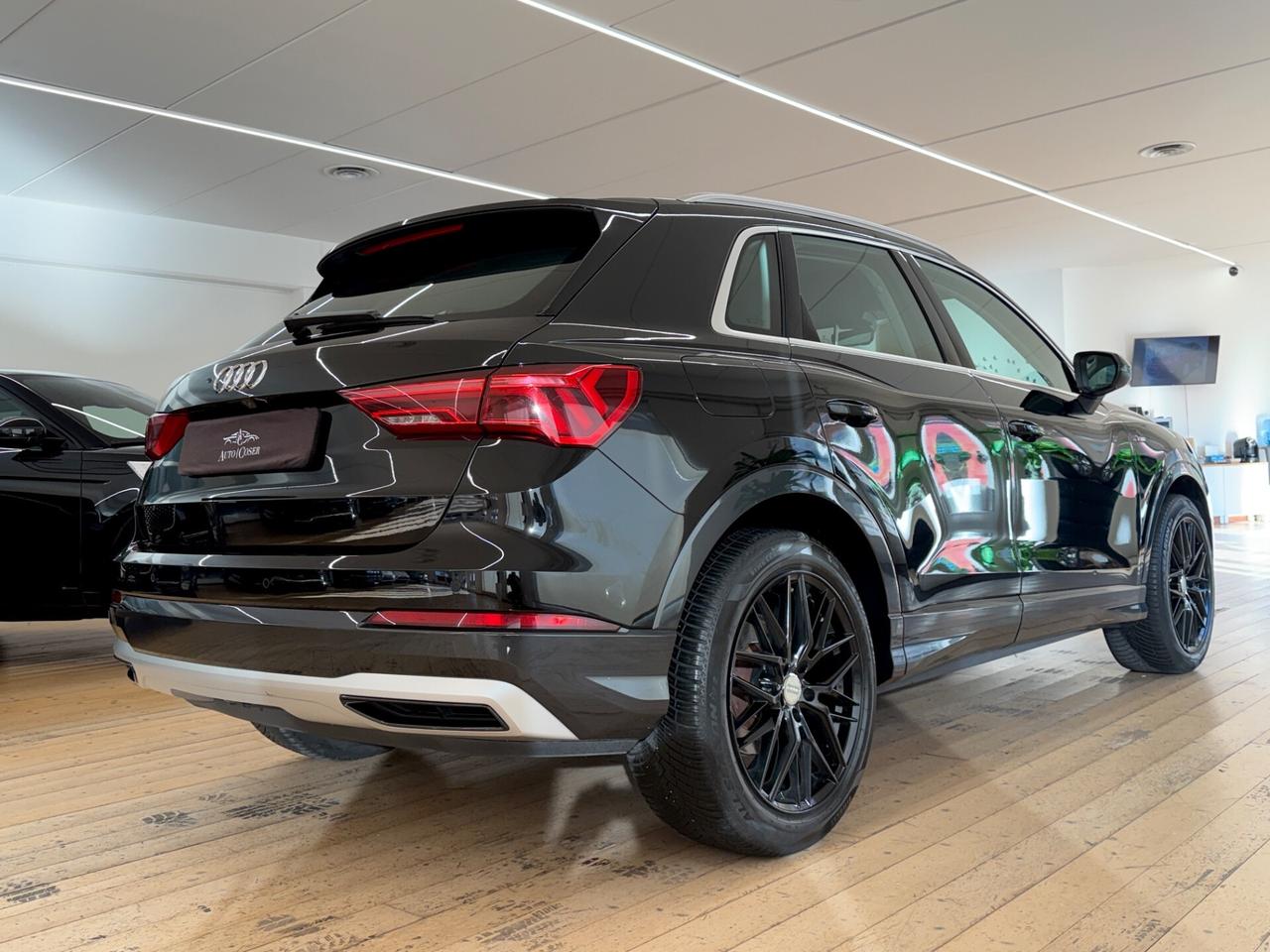 Audi Q3 35 TFSI S-LINE EDITION TOTAL BLACK GANCIOTRAINO
