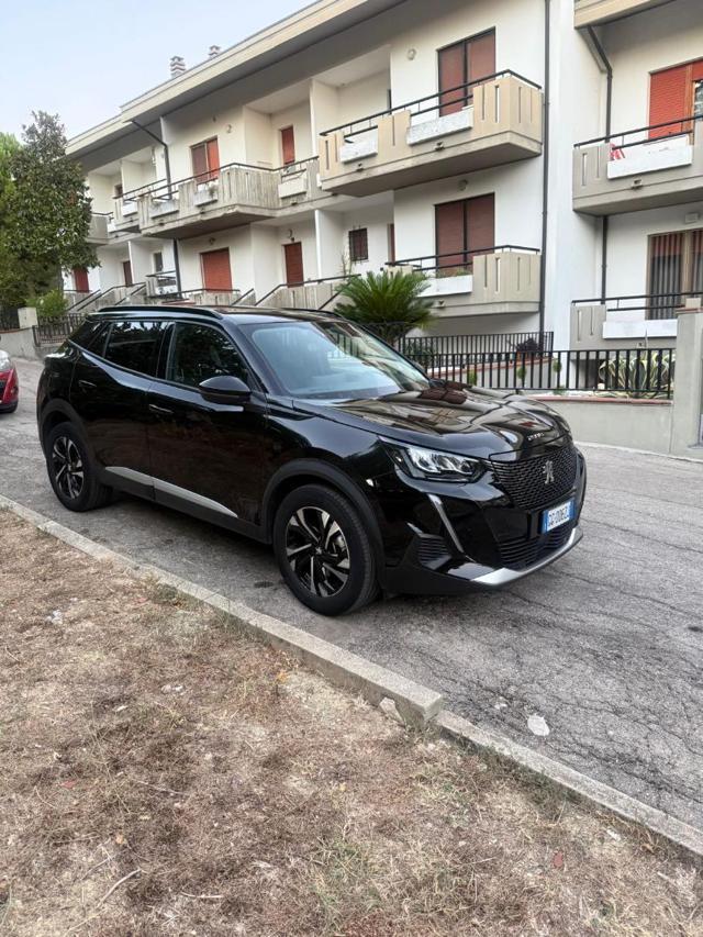 PEUGEOT 2008 BlueHDi 130 S&S EAT8 Allure