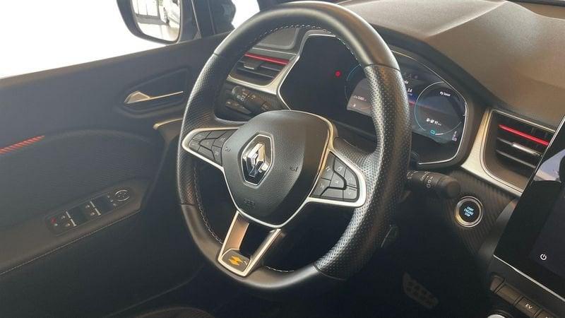 Renault Captur E-Tech plug-in hybrid 1.6 PHEV E-TECH 117KW RS LINE