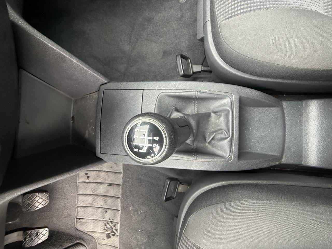 VOLKSWAGEN POLO 4 SERIE 1.4 75 CV 5P. COMFORTLINE