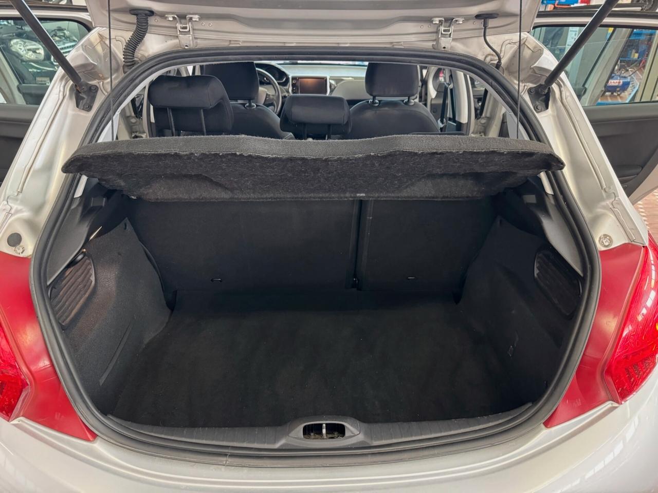 Peugeot 208 1.2 VTi 82 CV 5 porte Allure - UNICO PROPRIETARIO