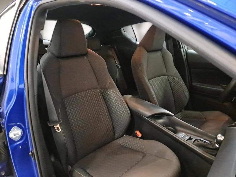 TOYOTA C-HR 1.8H 98CV E-CVT Business