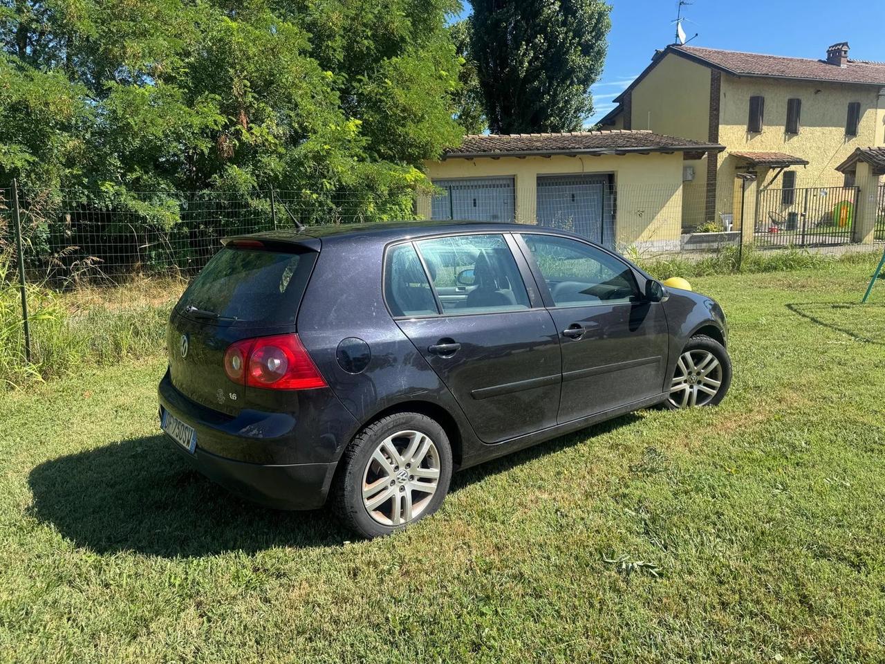 Volkswagen Golf 1.6 16V FSI 5p. Comfortline