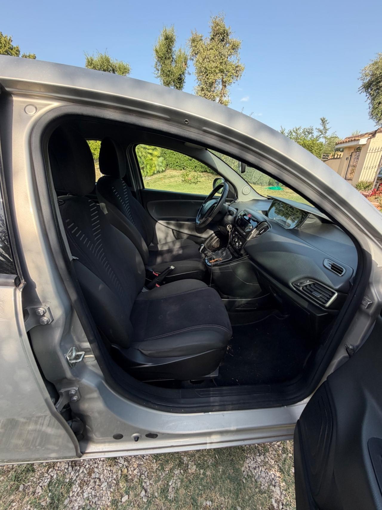Lancia Ypsilon 1.3 MJT 16V 95 CV 5 porte S&S Platinum